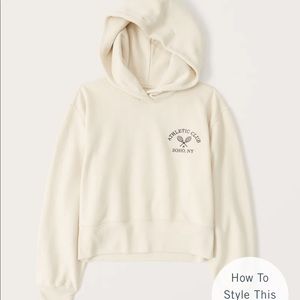 NWOT Abercrombie Wedge Cropped Crossover Hoodie, Cream XS